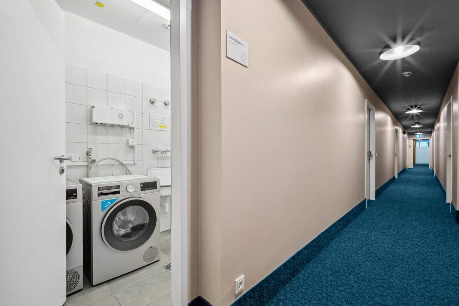 Limehome Munich Fritz-Erler Str Экстерьер фото