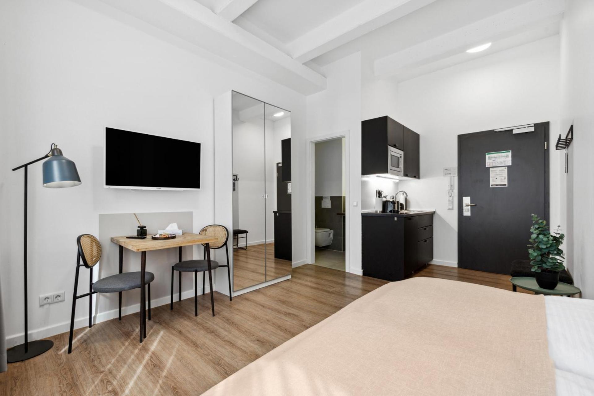 Limehome Munich Fritz-Erler Str Экстерьер фото