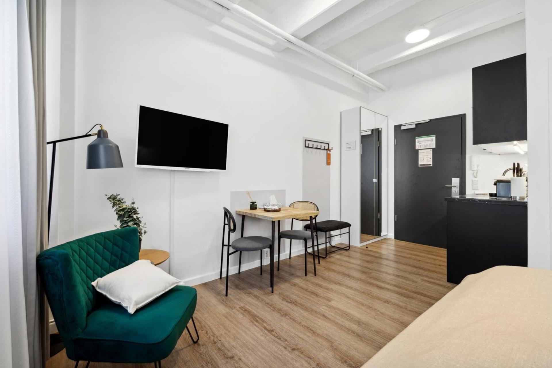 Limehome Munich Fritz-Erler Str Экстерьер фото